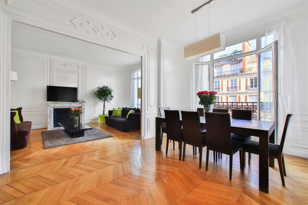 Grand F5 de luxe de 3 chambres avec balcon filant à Ecole ...