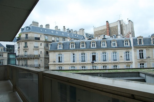 Paris VIIIe - Avenue Montaigne : a Luxury Residence/Apartment for