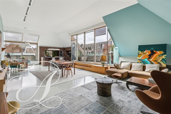 Le séjour à la décoration contemporaine